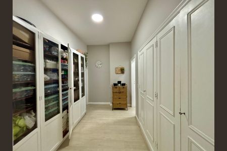 Apartamento à venda com 220m², 3 quartos e 1 vagaCorredor