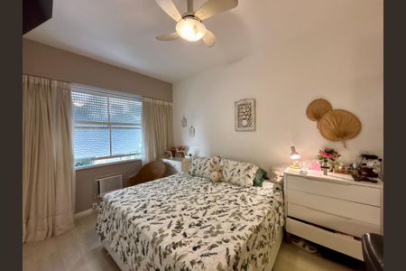 Apartamento à venda com 220m², 3 quartos e 1 vagaSuíte 