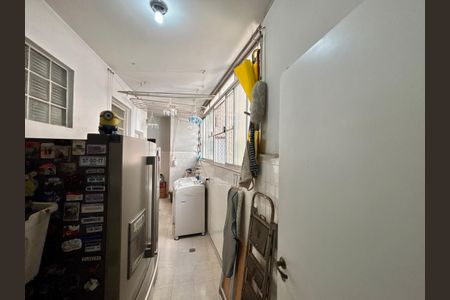 Apartamento à venda com 220m², 3 quartos e 1 vagaÁrea de serviço