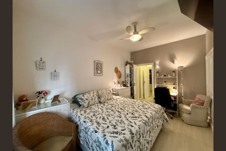 Apartamento à venda com 220m², 3 quartos e 1 vagaSuite