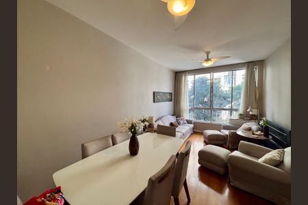 Apartamento à venda com 220m², 3 quartos e 1 vagaSala