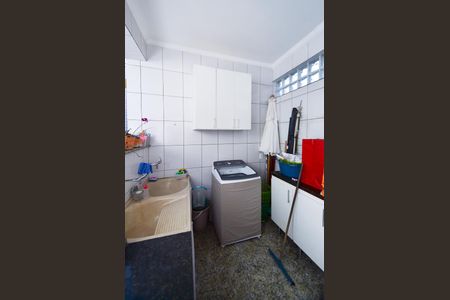 Casa à venda com 550m², 3 quartos e 3 vagas Casa à venda com 550m², 3 quartos e 3 vagasÁrea de Serviço