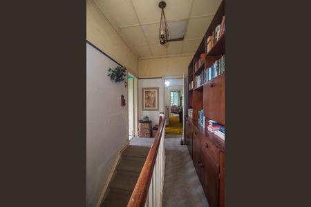 Casa à venda com 408m², 6 quartos e 2 vagasCorredor