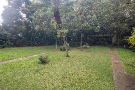 Casa à venda com 408m², 6 quartos e 2 vagasQuintal