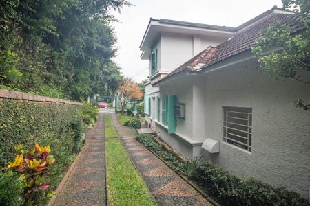 Casa à venda com 408m², 6 quartos e 2 vagasQuintal