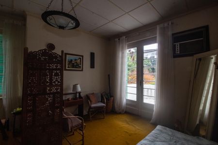 Casa à venda com 408m², 6 quartos e 2 vagasQuarto 3