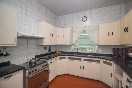 Casa à venda com 408m², 6 quartos e 2 vagasCozinha