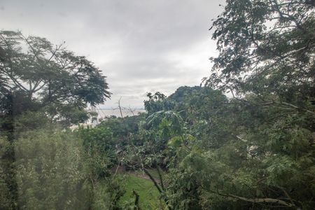 Casa à venda com 408m², 6 quartos e 2 vagasVista