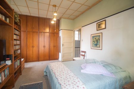 Casa à venda com 408m², 6 quartos e 2 vagasQuarto 5