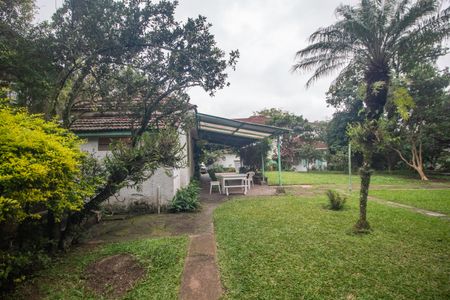 Casa à venda com 408m², 6 quartos e 2 vagasQuintal