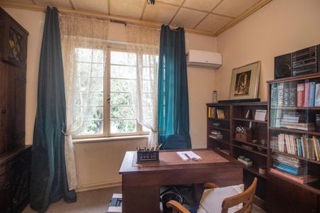 Casa à venda com 408m², 6 quartos e 2 vagasQuarto 4