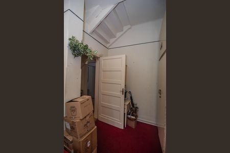 Casa à venda com 408m², 6 quartos e 2 vagasQuarto