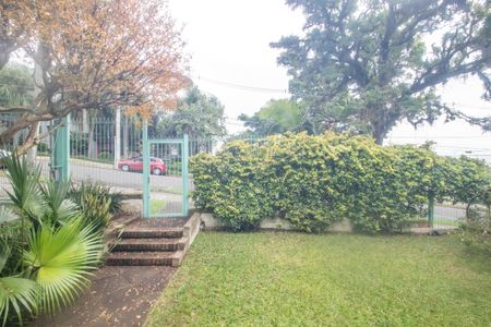 Casa à venda com 408m², 6 quartos e 2 vagasVista