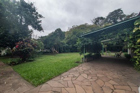 Casa à venda com 408m², 6 quartos e 2 vagasQuintal