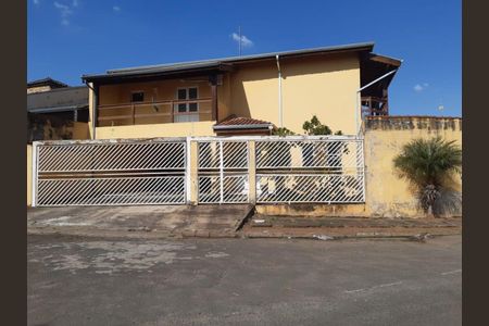 Casa à venda com 400m², 4 quartos e 4 vagasFoto 01