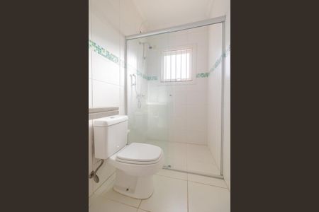 Casa à venda com 140m², 3 quartos e 2 vagas Casa à venda com 140m², 3 quartos e 2 vagasBanheiro