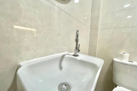 Casa para alugar com 25m², 1 quarto e sem vagaBanheiro