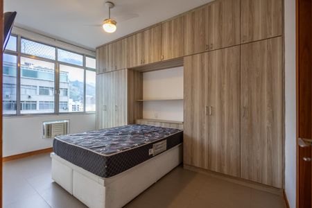 Apartamento à venda com 105m², 3 quartos e sem vaga Apartamento à venda com 105m², 3 quartos e sem vagaSuíte