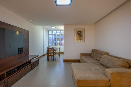 Apartamento à venda com 105m², 3 quartos e sem vaga Apartamento à venda com 105m², 3 quartos e sem vagaSala