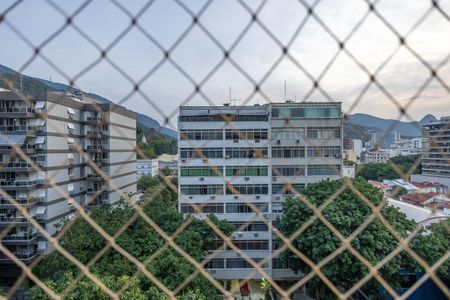 Apartamento à venda com 105m², 3 quartos e sem vaga Apartamento à venda com 105m², 3 quartos e sem vagaSala Vista