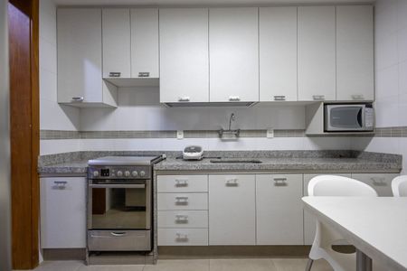 Apartamento à venda com 105m², 3 quartos e sem vaga Apartamento à venda com 105m², 3 quartos e sem vagaCozinha