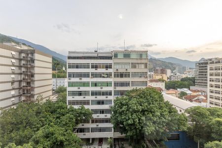 Apartamento à venda com 105m², 3 quartos e sem vaga Apartamento à venda com 105m², 3 quartos e sem vagaVista Suíte