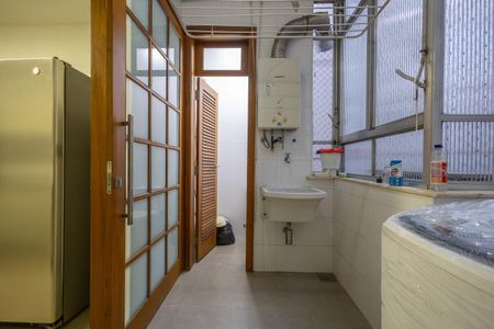 Apartamento à venda com 105m², 3 quartos e sem vaga Apartamento à venda com 105m², 3 quartos e sem vagaÁrea de Serviço