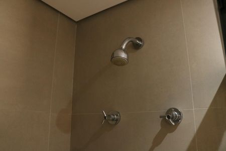 Banheiro de kitnet/studio para alugar com 1 quarto, 20m² em Perdizes, São Paulo