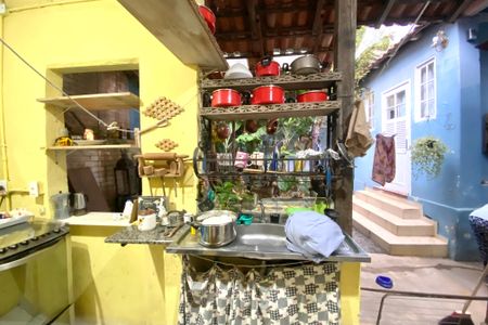 Casa à venda com 200m², 4 quartos e 2 vagas Casa à venda com 200m², 4 quartos e 2 vagasÁrea de Serviço