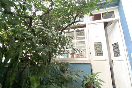 Casa à venda com 200m², 4 quartos e 2 vagas Casa à venda com 200m², 4 quartos e 2 vagasQuintal