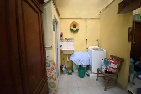 Casa à venda com 200m², 4 quartos e 2 vagas Casa à venda com 200m², 4 quartos e 2 vagasÁrea de Serviço