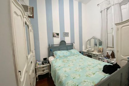 Casa à venda com 200m², 4 quartos e 2 vagas Casa à venda com 200m², 4 quartos e 2 vagasSuíte