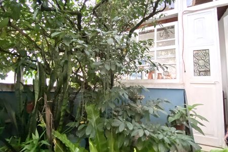 Casa à venda com 200m², 4 quartos e 2 vagas Casa à venda com 200m², 4 quartos e 2 vagasQuintal