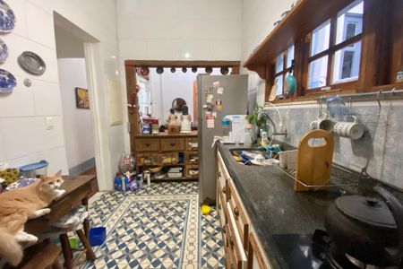 Casa à venda com 200m², 4 quartos e 2 vagas Casa à venda com 200m², 4 quartos e 2 vagasCozinha