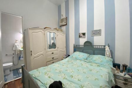 Casa à venda com 200m², 4 quartos e 2 vagas Casa à venda com 200m², 4 quartos e 2 vagasSuíte