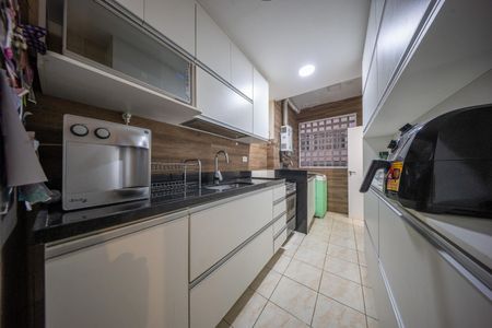 Apartamento à venda com 60m², 2 quartos e 1 vaga Apartamento à venda com 60m², 2 quartos e 1 vagaCozinha