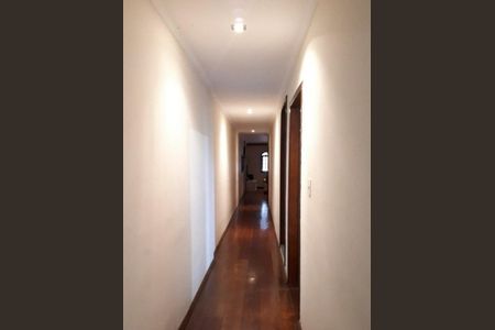 Casa à venda com 125m², 2 quartos e 5 vagas