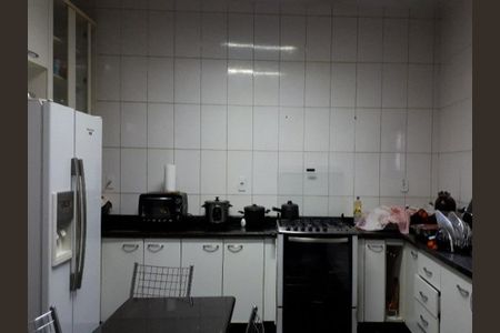 Casa à venda com 125m², 2 quartos e 5 vagas