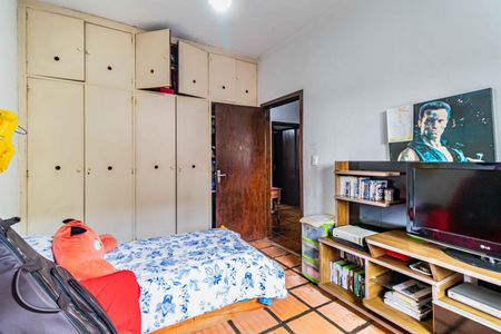 Casa à venda com 1200m², 4 quartos e 5 vagasQuarto 02