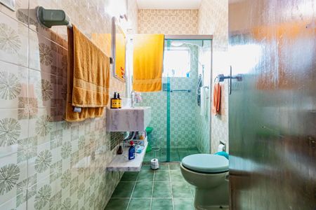 Casa à venda com 1200m², 4 quartos e 5 vagasBanheiro social