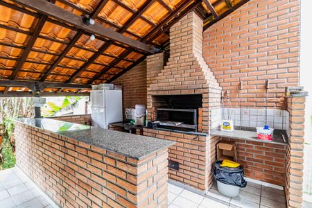 Casa à venda com 1200m², 4 quartos e 5 vagasChurrasqueira