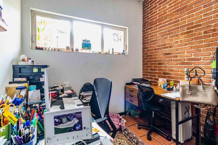 Casa à venda com 1200m², 4 quartos e 5 vagasEscritório