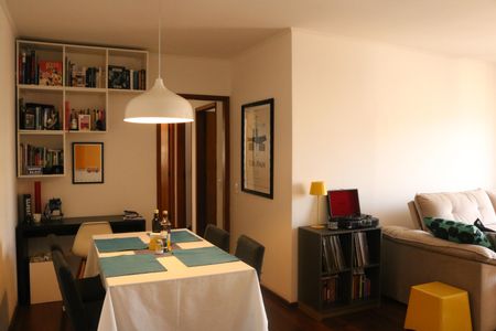 Apartamento à venda com 104m², 3 quartos e 1 vagaSala