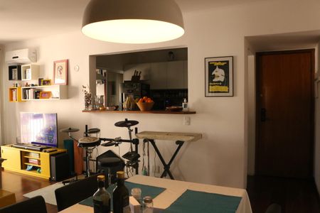 Apartamento à venda com 104m², 3 quartos e 1 vagaSala