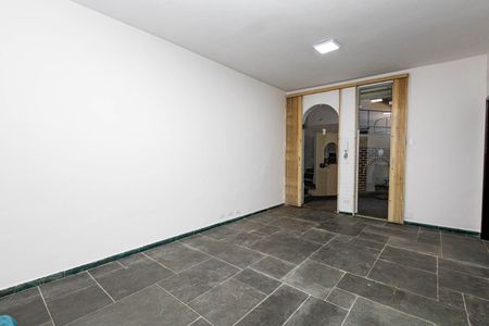 Casa à venda com 101m², 3 quartos e sem vaga Casa à venda com 101m², 3 quartos e sem vagaSala