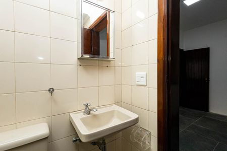 Casa à venda com 101m², 3 quartos e sem vaga Casa à venda com 101m², 3 quartos e sem vagaBanheiro da Suíte 2