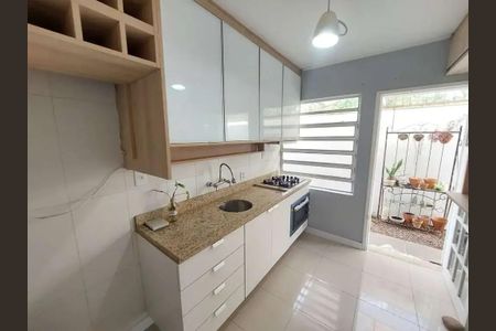Casa à venda com 3 quartos, 140m² em Ipanema, Porto Alegre