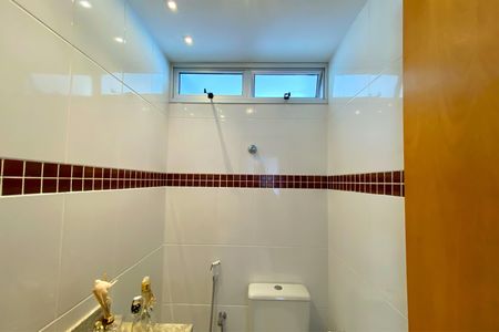 Apartamento à venda com 165m², 4 quartos e 3 vagasBanheiro Social