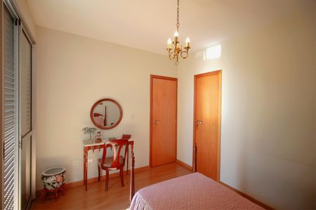 Apartamento à venda com 165m², 4 quartos e 3 vagasSuíte 2