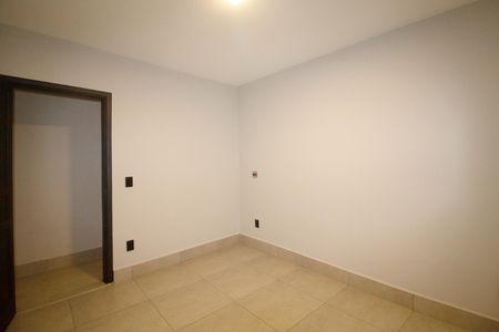 Casa para alugar com 150m², 2 quartos e sem vaga